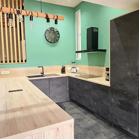 Avec Piscine Quartier Calme Ideale Pour Les Familles 펜션